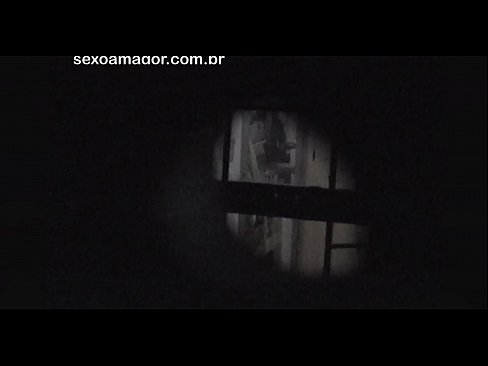 ❤️ Lourinho é secretamente filmado por um voyeur de bairro escondido atrás de tijolos ocos ❤ Sexo vídeo em nós pt-br.bestsexporno.ru
